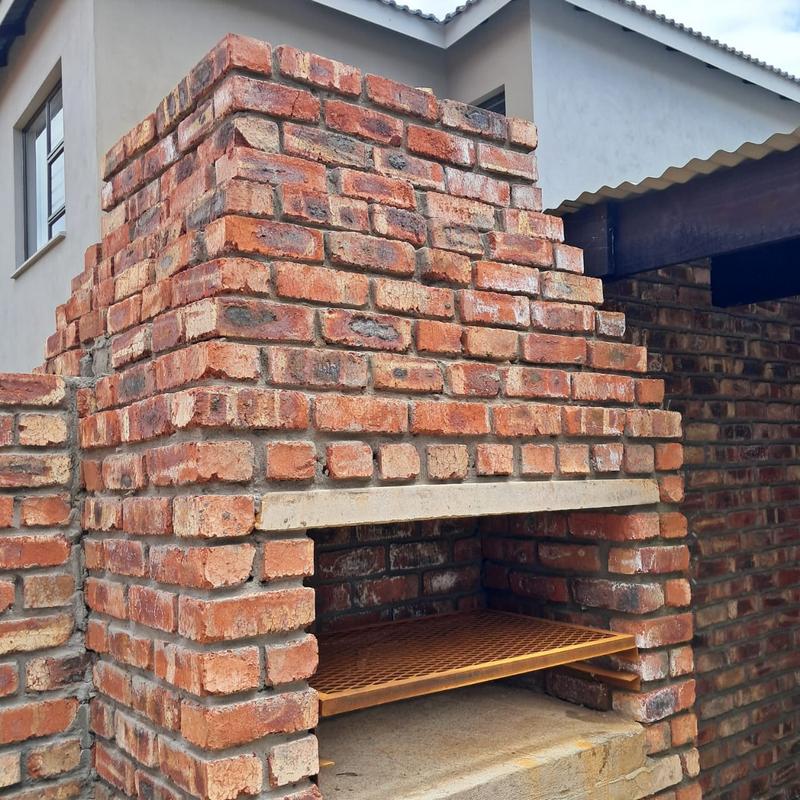 3 Bedroom Property for Sale in Waterval East North West